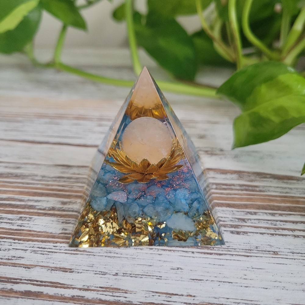 NEW lotus crystal orgone positive energy pyramid - Picture 10 of 10